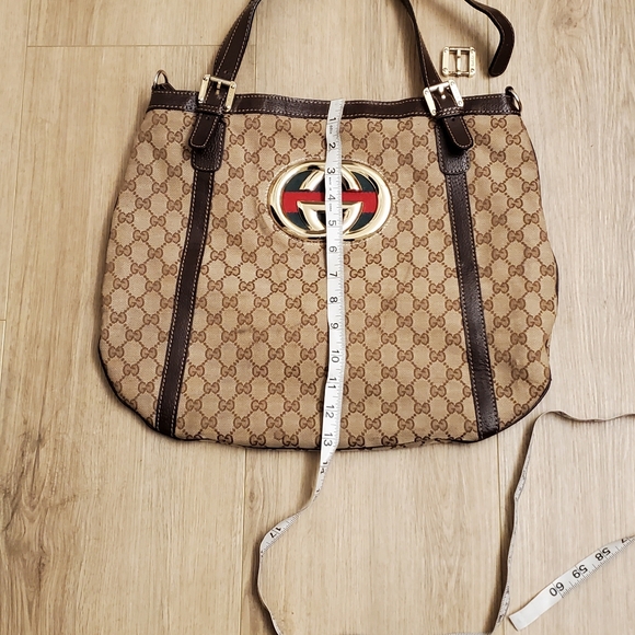 Gucci purse - Picture 9 of 13